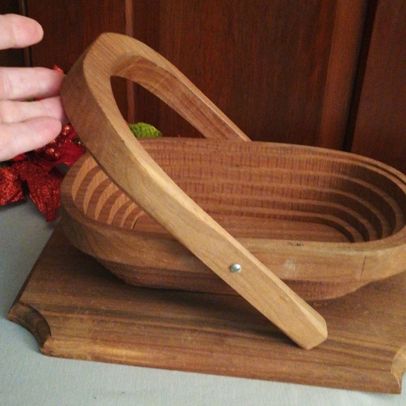 Vintage Handmade Walnut Collapsible Basket by H&L Enterprises - Picture 7 of 11